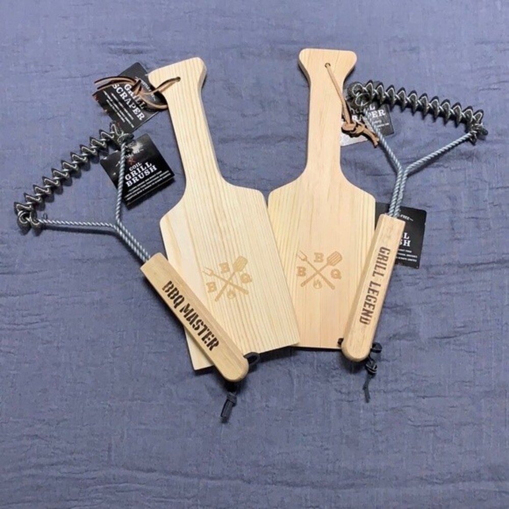 Set of 2 grill scraper and grill brush